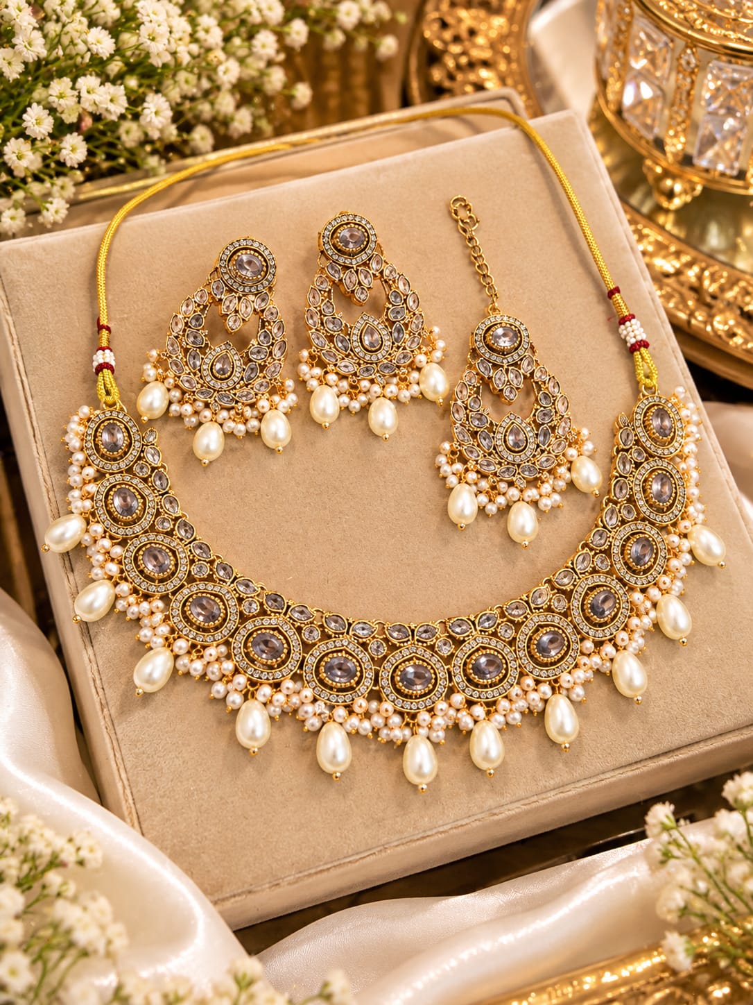 GlowVera Royal Pearl Kundan Set